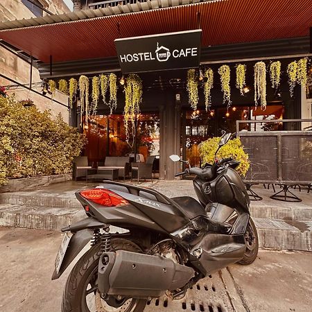 Hostel Friends Station & Cafe Pattaya Exterior foto